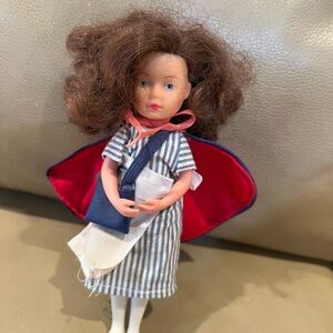 American Girl Molly’s Housekeeper Doll 1992